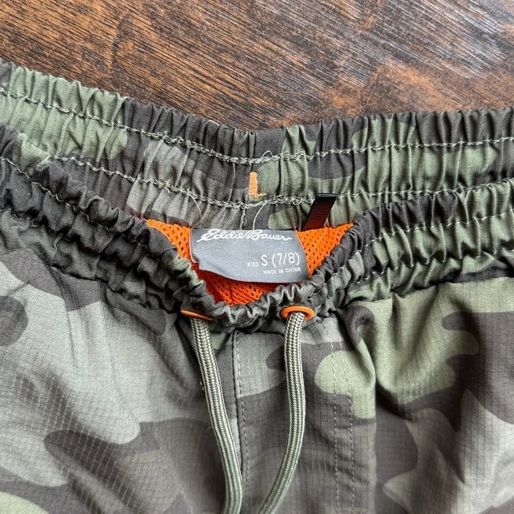 Eddie Bauer Swim Trunks camo boys size small (H12)